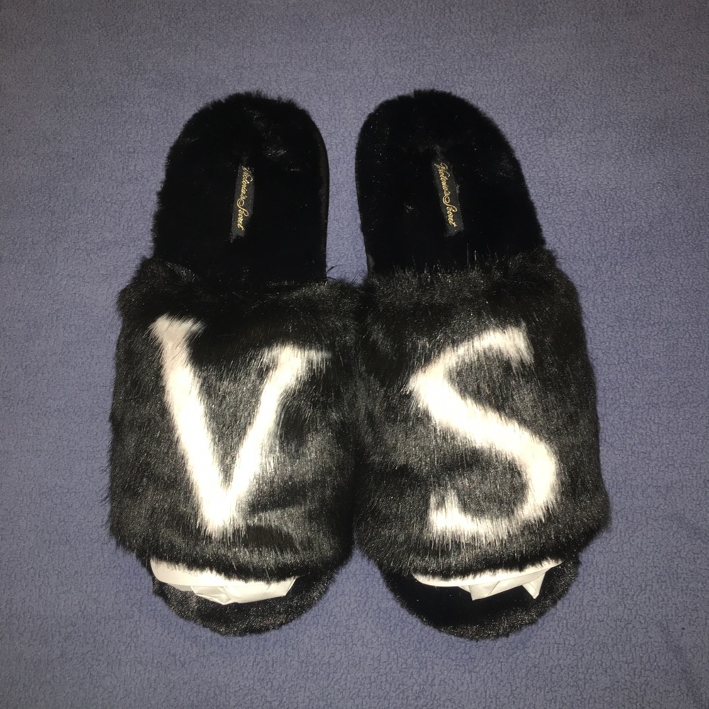 Large slippers